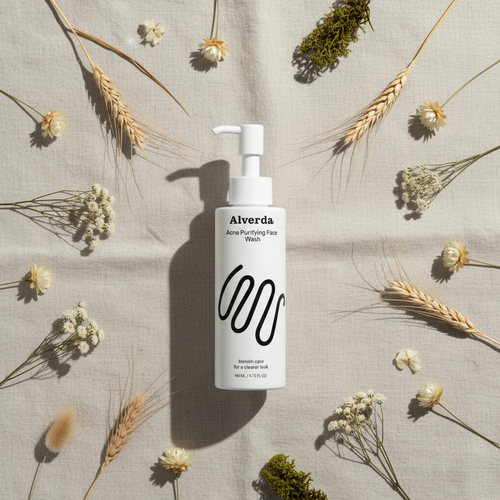 Alverda Acne Purifying Face Wash på linnetyg med botaniska element